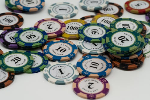 Casinohuone Ilmaiskierrokset: Parhaat Tarjoukset Ja Vinkit Suomalaisille Pelaajille