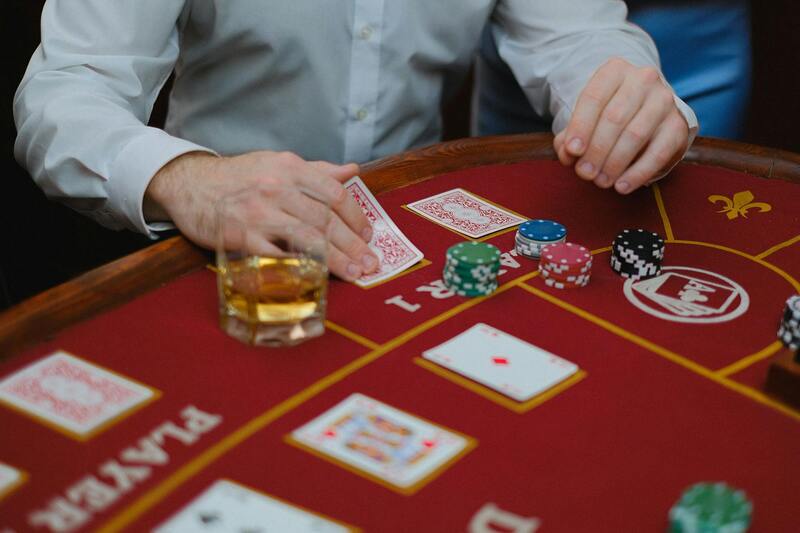 Casinohuone Bonus: Parhaat Tarjoukset Ja Bonusehdot Suomalaisille Pelaajille