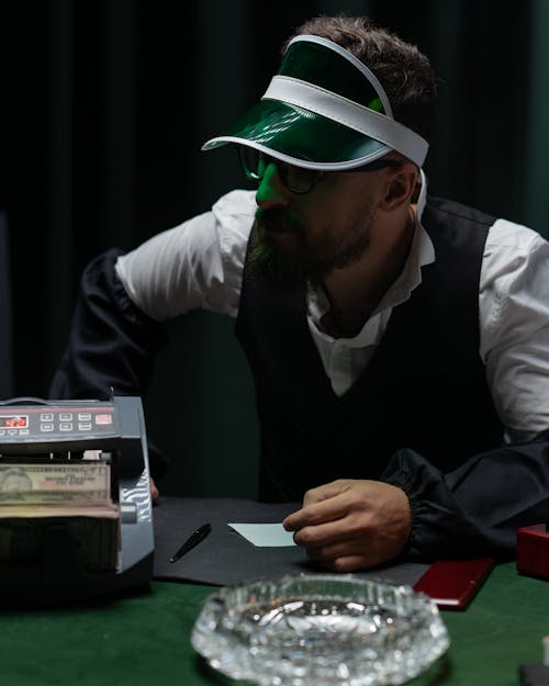 Casinohuone Arvostelu: Pelit, Bonukset Ja Kokemukset Suomalaisille Pelaajille