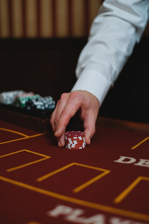 Casinohuone Bonuskoodit: Parhaat Tarjoukset Ja Vinkit Suomalaisille Pelaajille