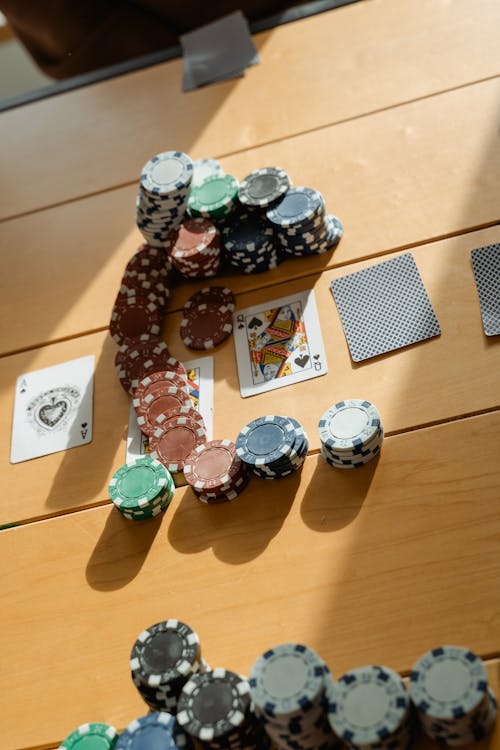 Casinohuone Arvostelu: Pelit, Bonukset Ja Kokemukset Suomalaisille Pelaajille