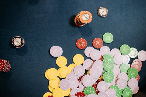 Casinohuone Netticasino: Parhaat Pelit, Bonukset Ja Kokemukset Suomalaispelaajille