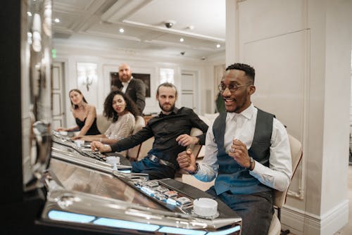 Casinohuone Kolikkopelit: Pelaaminen Ja Valikoima Suomalaisille