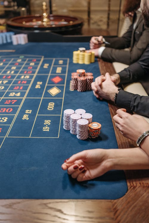 Casinohuone Live Chat: Parhaat Vinkit Ja Palvelut Suomalaisille Pelaajille
