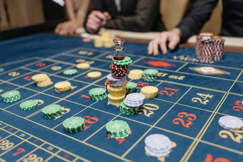 Casinohuone Bonus: Parhaat Tarjoukset Ja Bonusehdot Suomalaisille Pelaajille