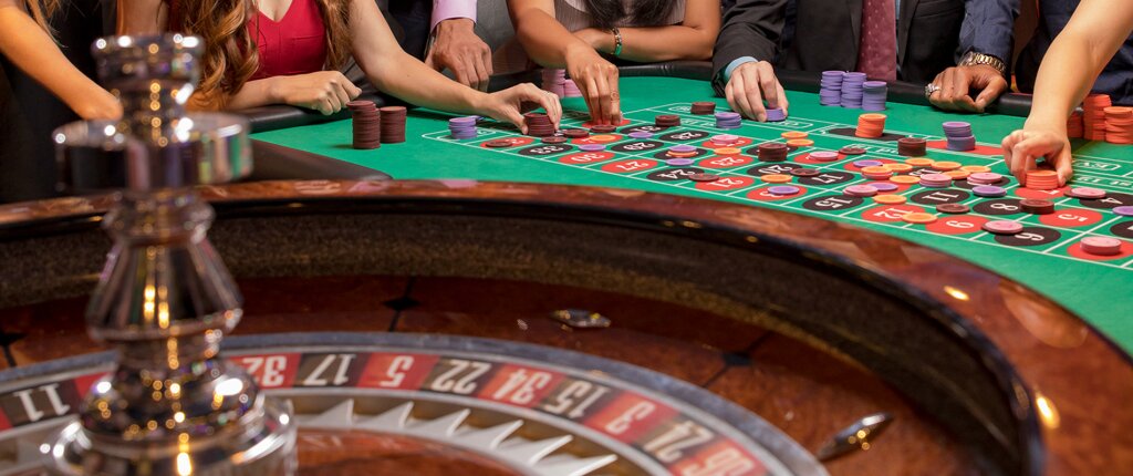 Sivusto Ja Palvelut: Casinohuone Fi