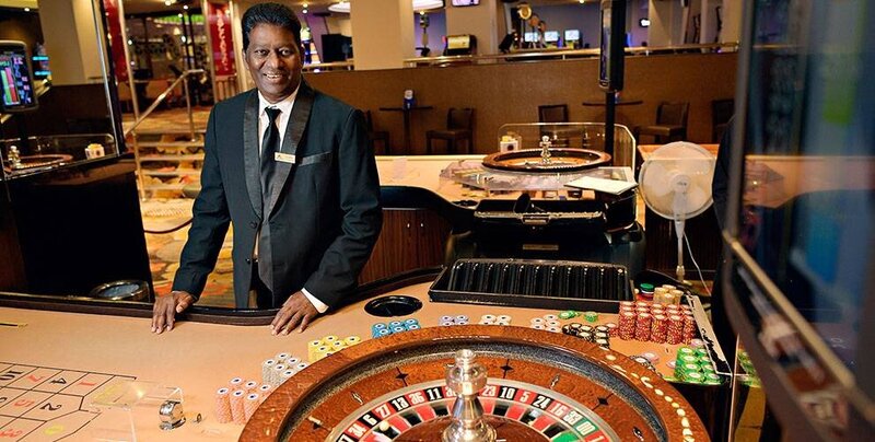 Casinohuone Pokeri: Opas Suomalaisten Pokerin Ja Kasinon Pelaamiseen