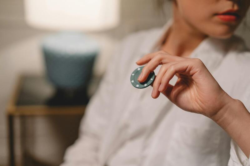 Casinohuone Pelit: Kattava Opas Kasinopelien Maailmaan